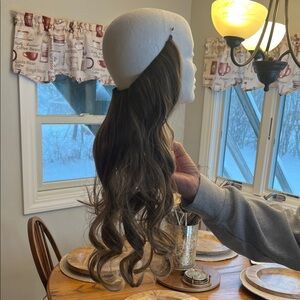 Elegant Brown Wavy Hair Extension